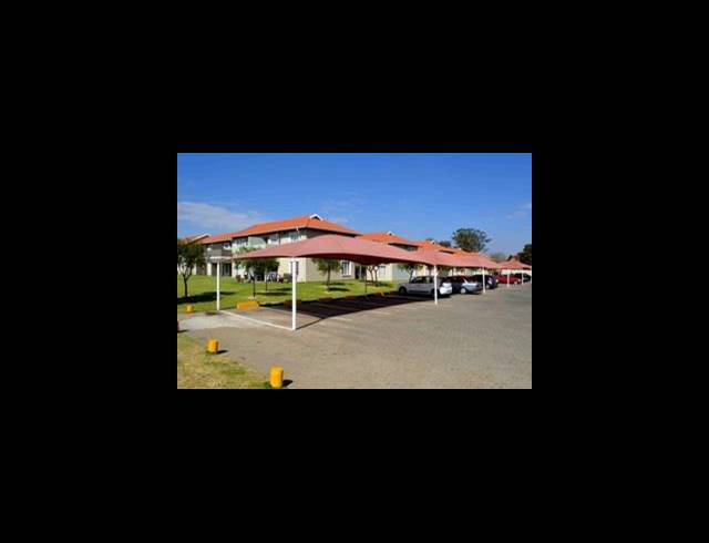 1 BEDROOM TOWNHOUSE FOR SALE IN COMET